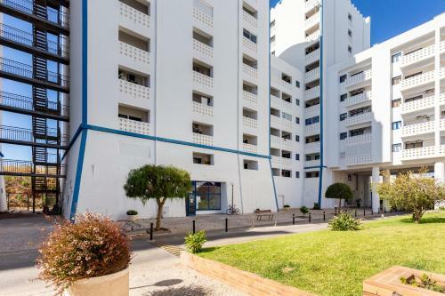 Apartamento Behappy 10 Minutes From The Beach, Wifi & AC