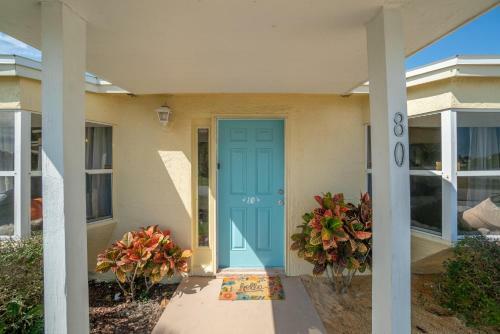 Family Getaway Pool Patio Fire Pit Walk To The Beach