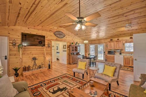 Pet-friendly Mountain Cabin With Ramp Access!