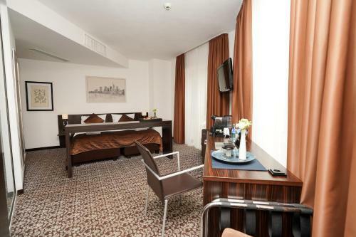The Atrium Hotel