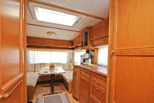 Privater Wohnwagen Mit Pool, Fuerstenberg See 10711
