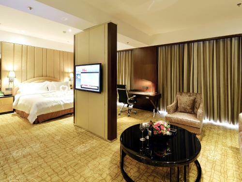 Xiamen Discovery Hotel