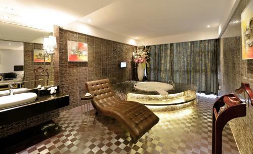 Xiamen Discovery Hotel