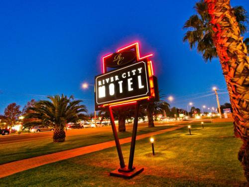 Rivercity Motel