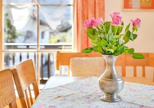 Mountain View Holiday Apartment Kramer Sehr Gro� With Balcony