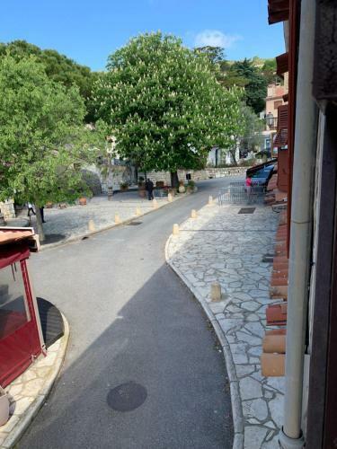 Apartamento 2 Pi�ces En Plein Village de Cabris