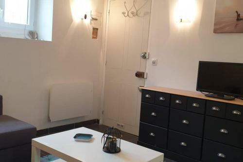 Apartamento Studio Hyper Centre � 29 M�tres De La Plage!