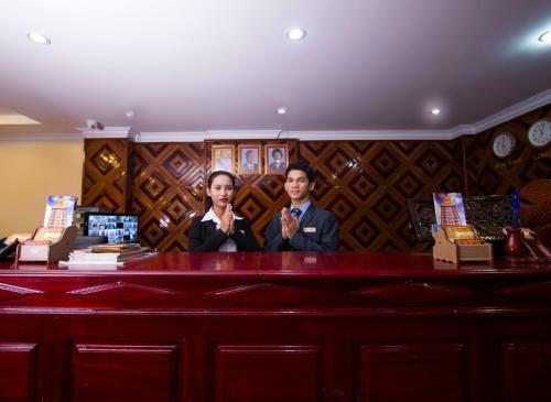 Good Luck Day Hotel