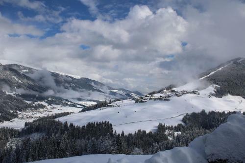 Hotel Sch�ne Aussicht