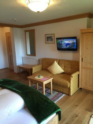 Hotel Sch�ne Aussicht