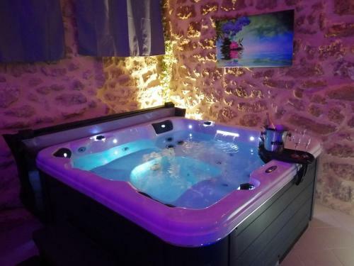 Love Dreams Jacuzzi Privatif
