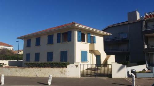 Beach Front Apartment Eljocri