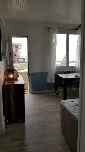 Beach Front Apartment Eljocri