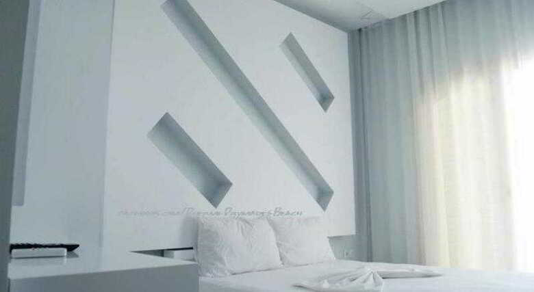Royal Blue Hotel