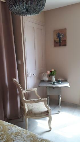 L'esperluette Fleurie B&B