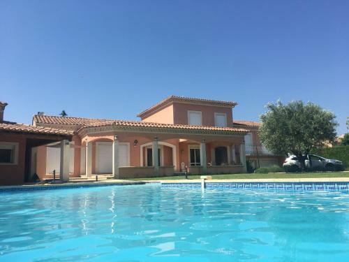 Ma Villa Proven�ale 2 Options Location
