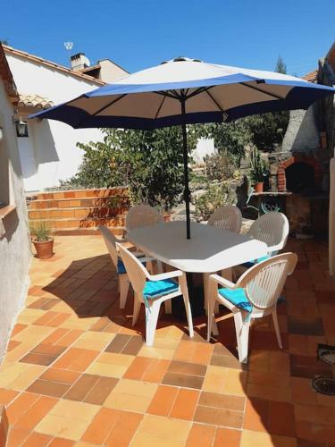 Le Logis Du Moulin, � 800m de La Cit� M�di�vale