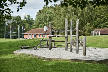 Danhostel Hiller�d