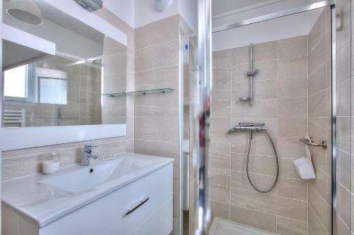 Apartamento Superbe Penthouse Avec Jacuzzi � 5min de La Croisette