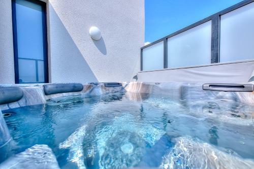 Apartamento Superbe Penthouse Avec Jacuzzi � 5min de La Croisette