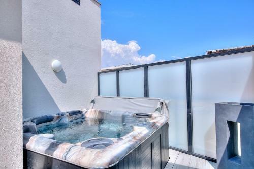 Apartamento Superbe Penthouse Avec Jacuzzi � 5min de La Croisette
