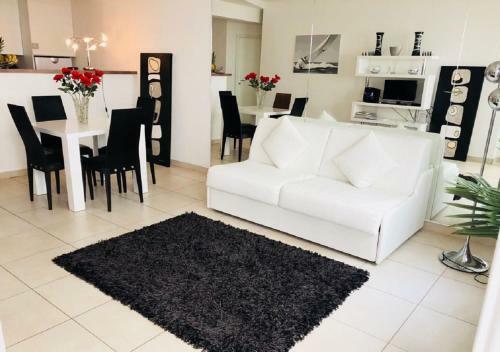 Apartamento � Palais Des Iles Two Bedroom Cannes