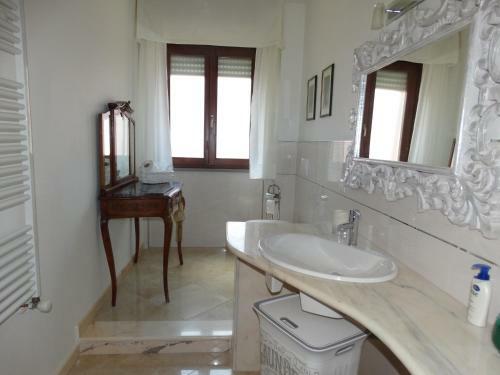 Silenzi Holiday Home