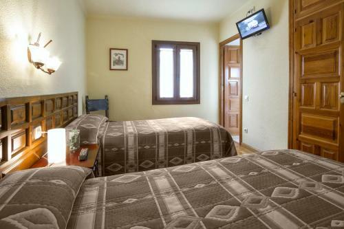 Hotel Farr� D'avall