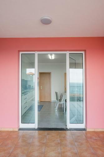 Villa Dolphin House