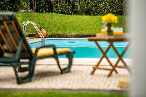 Casa Do Pinheiro With Shared Swimming Pool