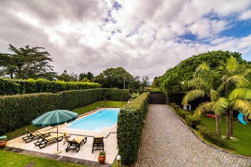 Casa Do Pinheiro With Shared Swimming Pool