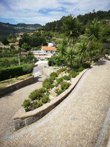 Encosta Do Douro - Rio Douro