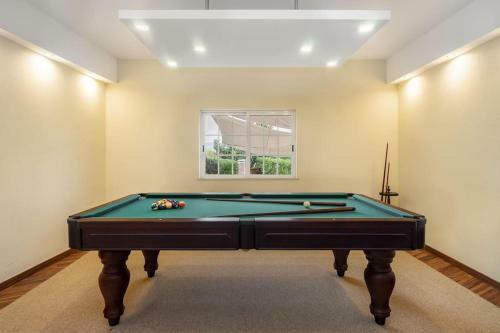 Villa Arade Riverside - Jacuzzi And Heated Pool