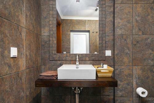 Villa Arade Riverside - Jacuzzi And Heated Pool