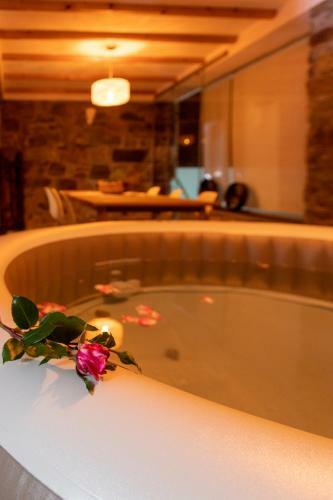 Agroturismo O Palheiro - Vista Panor�mica E Jacuzzi