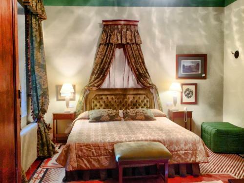 Hotel Caserio De Lobones