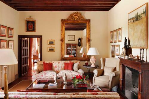 Hotel Caserio De Lobones