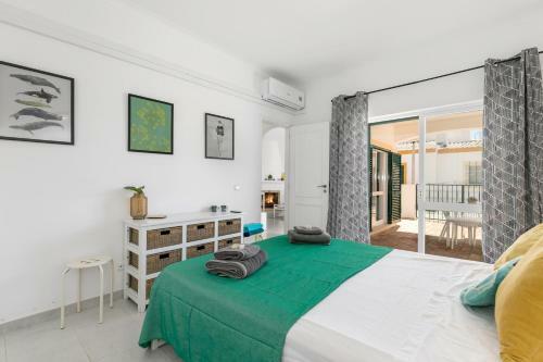 Cozy And Sunny Villa Just Some Steps From The Sea
