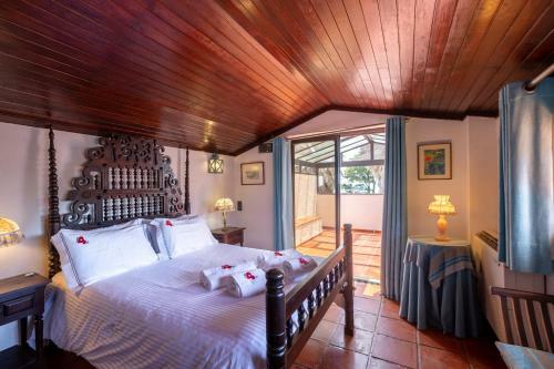 Rent4rest Sesimbra 4bdr Ocean View And Private Pool Villa