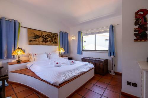 Rent4rest Sesimbra 4bdr Ocean View And Private Pool Villa