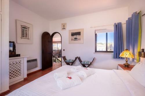 Rent4rest Sesimbra 4bdr Ocean View And Private Pool Villa