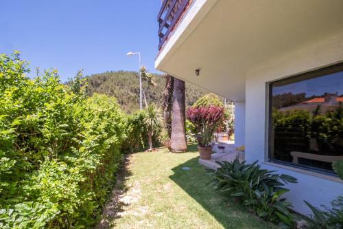 Rent4rest Sesimbra 4bdr Ocean View And Private Pool Villa