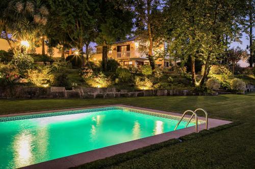 Torrinheira ~ Family Pool Villa And Woods