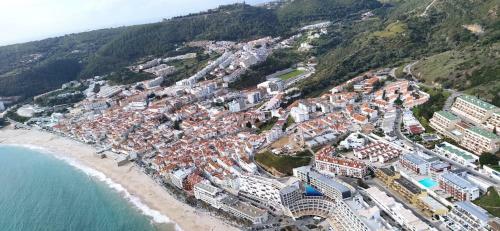 Casa Da Ma��-villa With Pool & Garden In Sesimbra