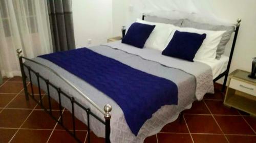 Villa Quinta Do Sobreiro, 4 Bedroom Modernised Farmhouse