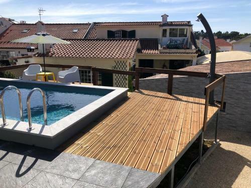 Sun House - Near Sintra - Triple Rooms - Kitchen - Pool