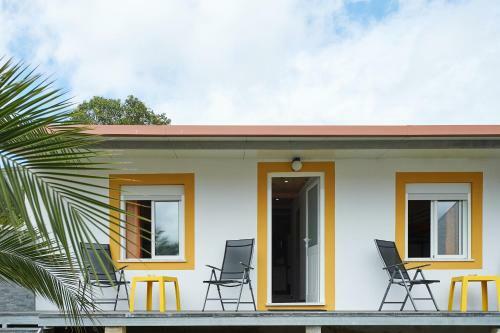 Sun House - Near Sintra - Triple Rooms - Kitchen - Pool