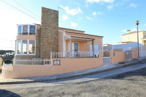 Castelinho Carrascal Sintra Apt & Heated Pool
