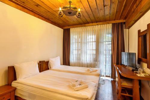 Leshten Hotel