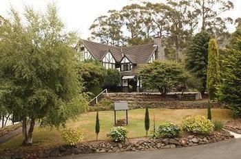Motel Fox And Hounds Inn